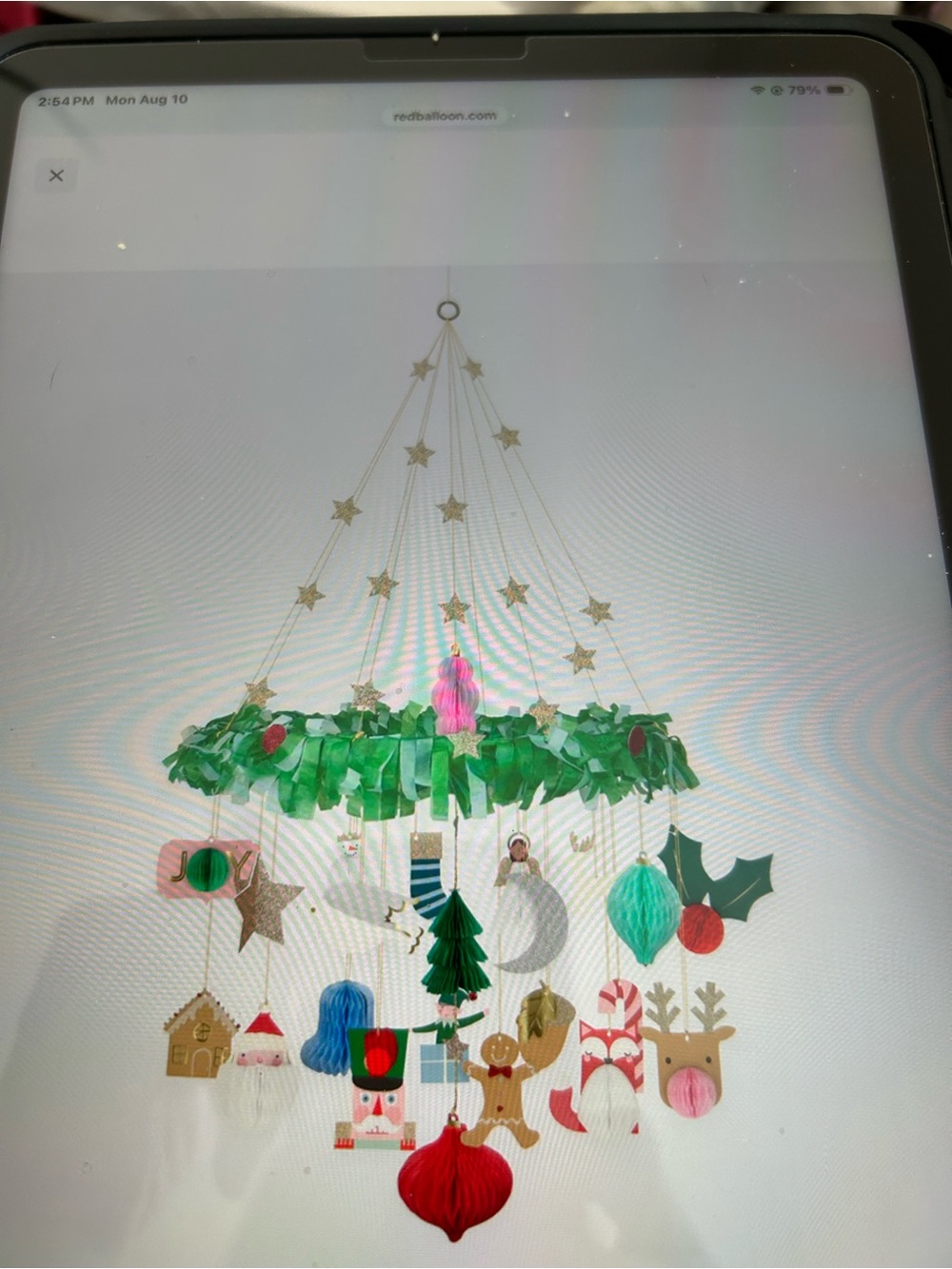 Meri Meri Festive Green Holiday Honeycomb Chandelier — Decorative Christmas